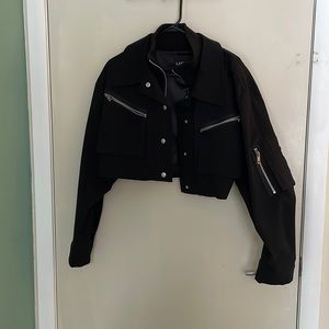 Crop I.AM.GIA jacket. Never been worn, brand new. Black Size M.